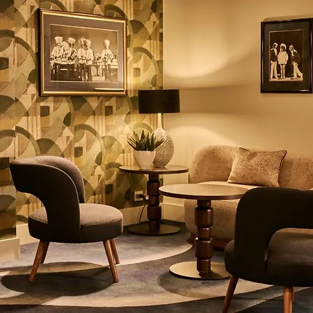 Hotell Klubben 4*