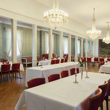Hotel Klubben 4*
